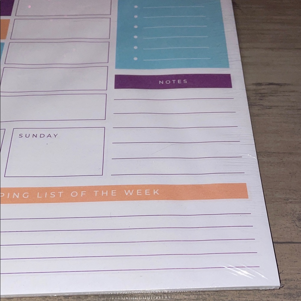 Weekly Planner with Multicolor Design - Picture 5 of 6